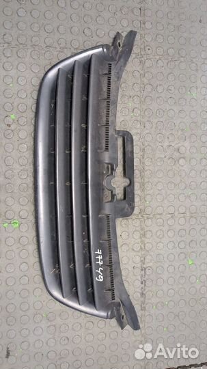 Решетка радиатора Volkswagen Touran, 2006