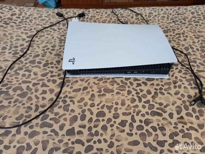 Игровая консоль - Sony Playstation 5 Blu-Ray (с ди