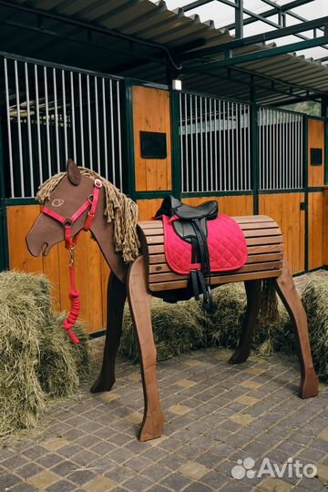 Деревянная лошадка