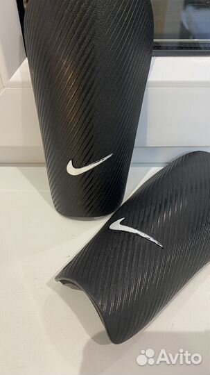 Щитки футбольные детские