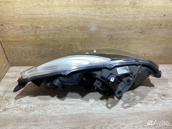 Фара передняя левая Renault Scenic 3 дорест 142279