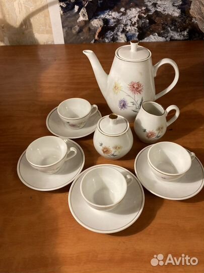 Игрушечный сервиз фарфор из Гдр на 4 персоны