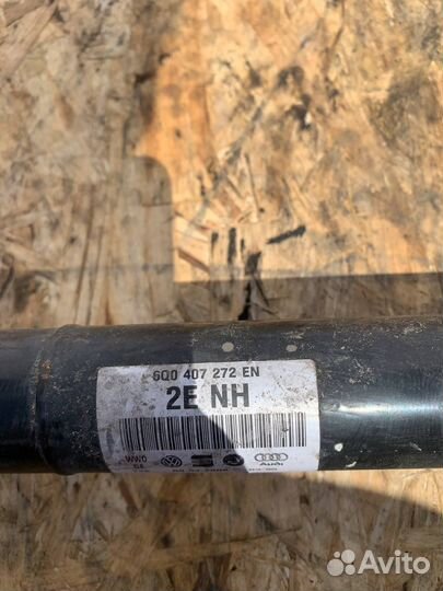 Привод передний правый Volkswagen Polo 4 1.6 BTS