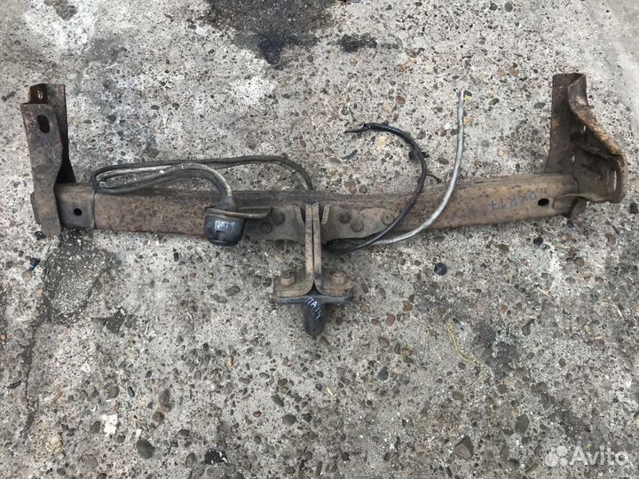 Сцепное устройство (Фаркоп) Nissan Pathfinder