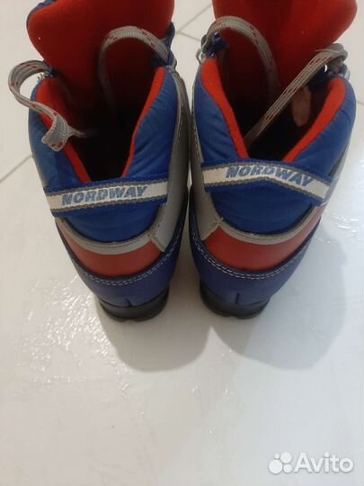 Лыжные ботинки