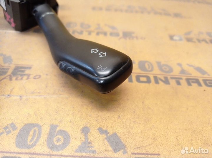 Переключатель поворотников подрулевой Audi A6 C5