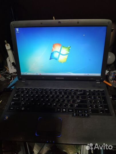 Ноутбук Samsung NP-R530-JA04RU
