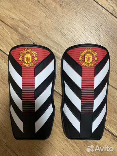 Щитки футбольные adidas