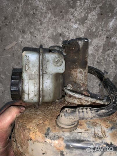 Вакумник+гтц Volkswagen Golf 2