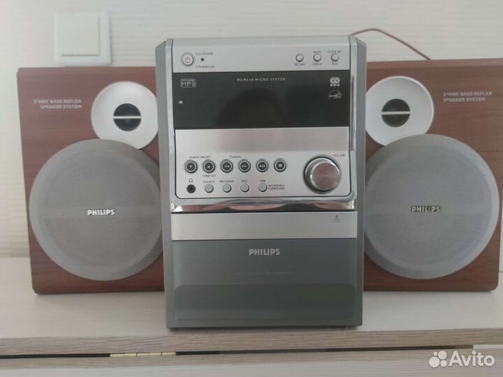 Музыкальный центр philips