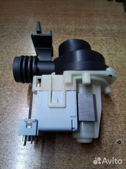 Сливной насос в сборе для пмм Electrolux ESL45010