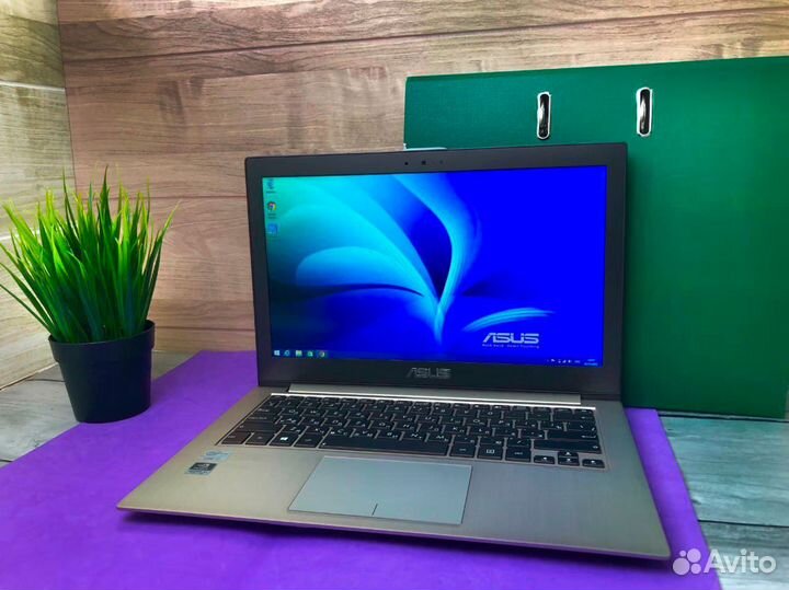 Ультрабук Asus i7/GeForce/240 GB SSD/13.3