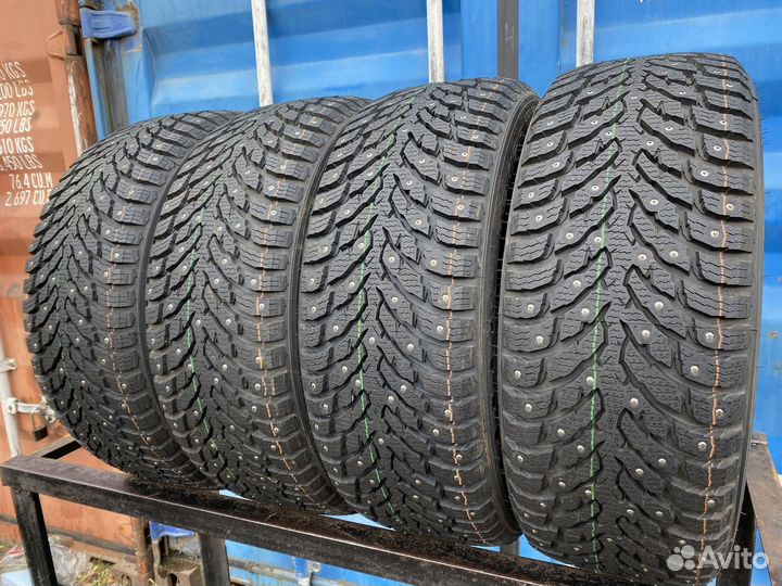Nokian Tyres Hakkapeliitta 9 225/50 R18 92B