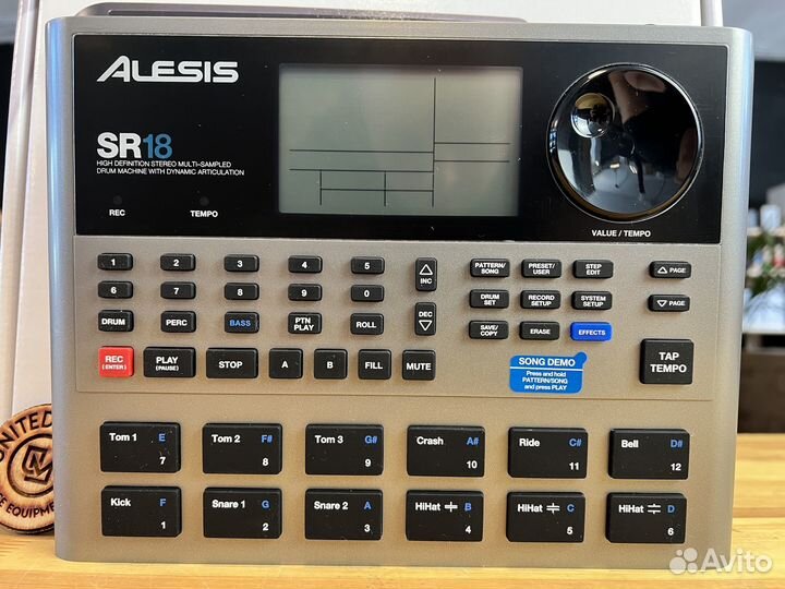 Alesis SR18