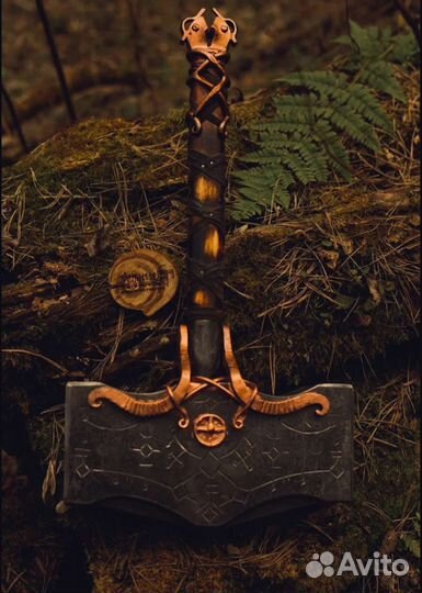 Кованый молот Кратоса