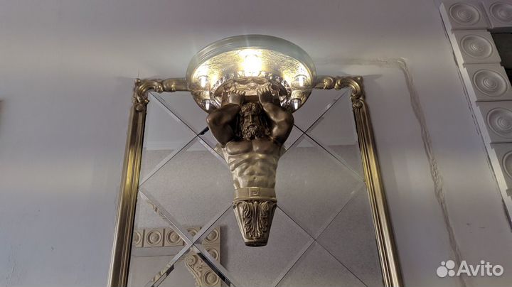 Атлант для интерьера