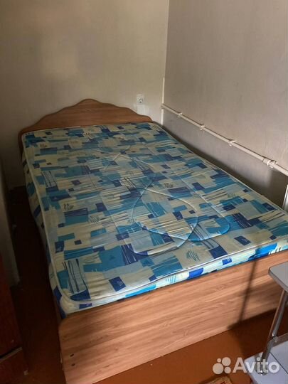 2х скальная кровать с матрасом