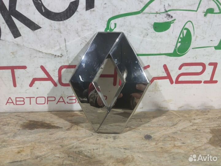 Эмблема крышки багажника Renault Kaptur (2016+)