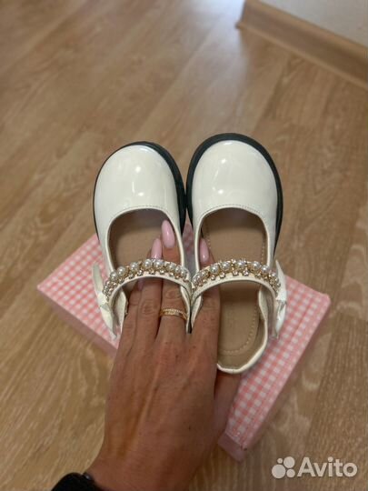 Туфли для девочки 27-28