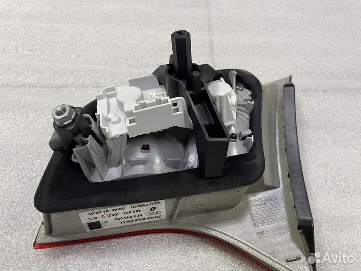 Фонарь левый в багажник Ауди А4 Б7 Авант