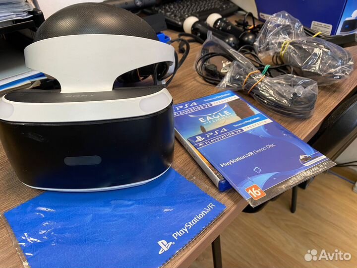 Шлем виртуальной реальности PlayStation VR Gen 1