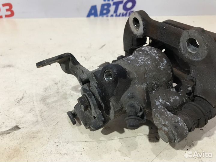 Суппорт тормозной задний правый Mini Countryman