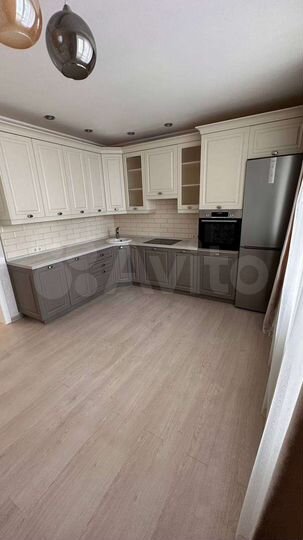 4-к. квартира, 117 м², 16/20 эт.