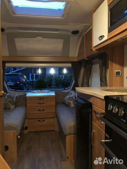 Прицеп-дача Swift S-Line TD, 2016