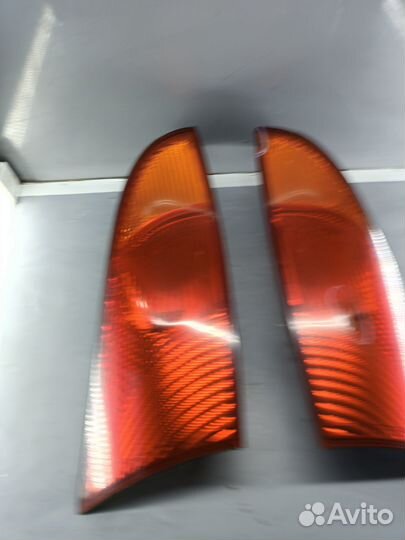 Фонарь задний Ford Focus 1