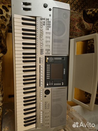 Профессиональный синтезатор yamaha psr s710