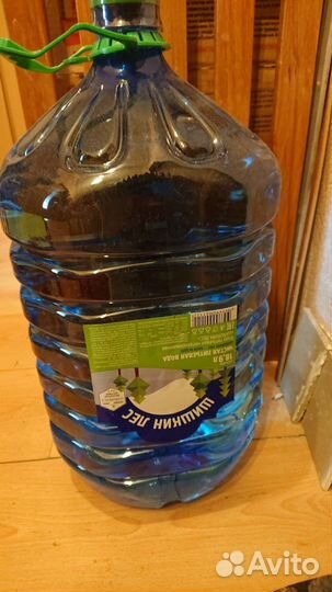 Бутыль пластиковая почти 19 литров)
