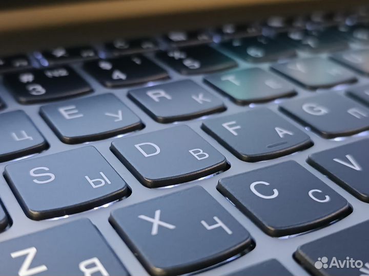 Игровой Lenovo 15.6