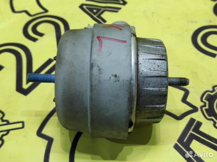 Подушка двигателя передняя левая Audi A6 AUK