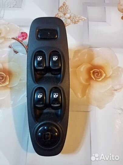 Блок управления стеклоподемника