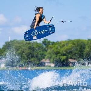 2230068 Женский вейкборд с креплением 133 см