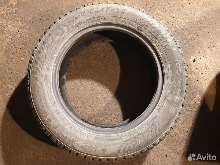 185 65 15 Nokian Hakka 9 зимняя резина как новая