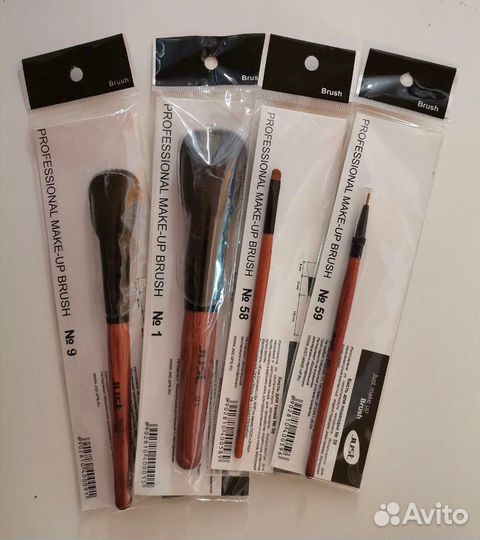 Набор из 6 кистей