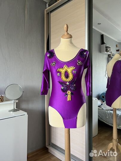 Вышитый куральник для танцев