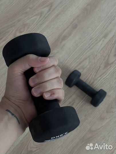 Гантели 3 кг summus fitness почти новые