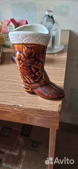 Статуэтки, и копилки, свечка