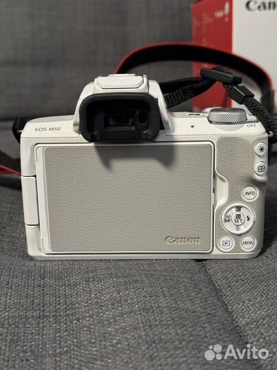 Canon EOS M50 18-150mm IS STM