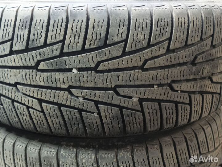 Nokian Tyres Hakkapeliitta R 215/55 R17 98R