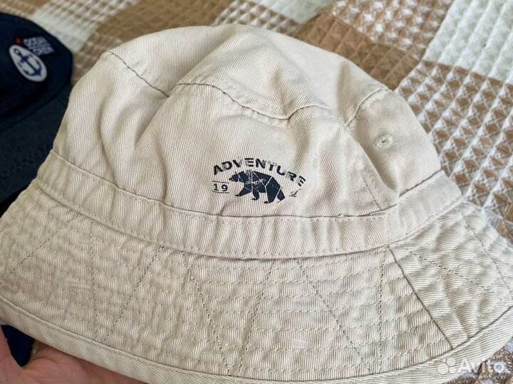 Панамы и кепка