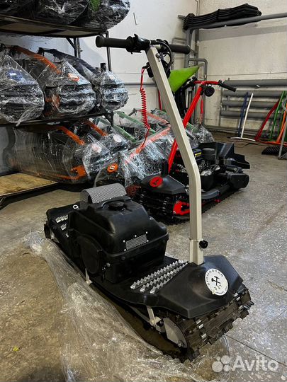 Мотосноуборд спортивный