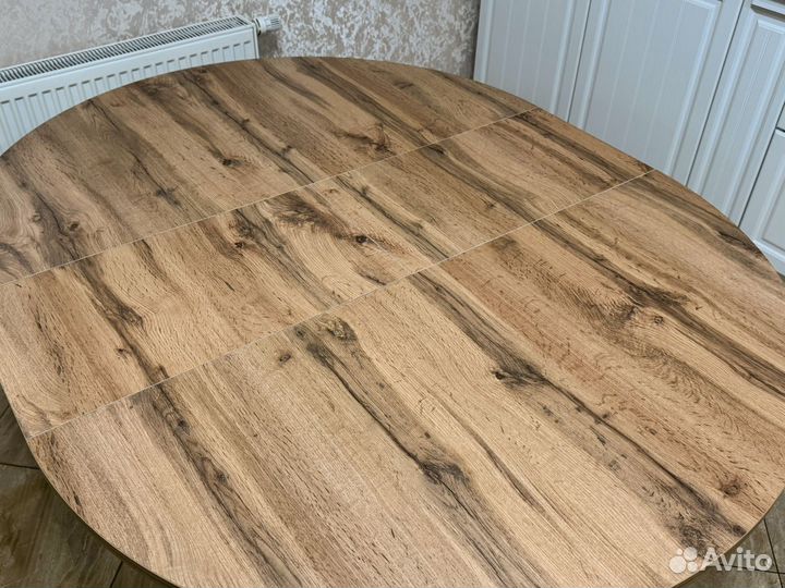 Кухонный стол