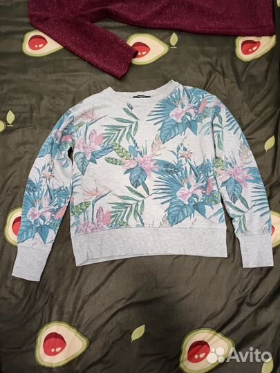 Платья и костюмы женские 44-46 размер