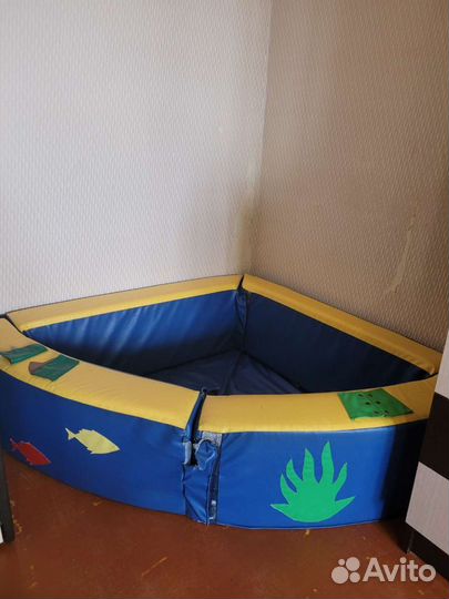 Детский сухой бассейн