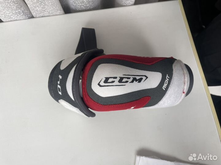 Нагрудник хоккейный