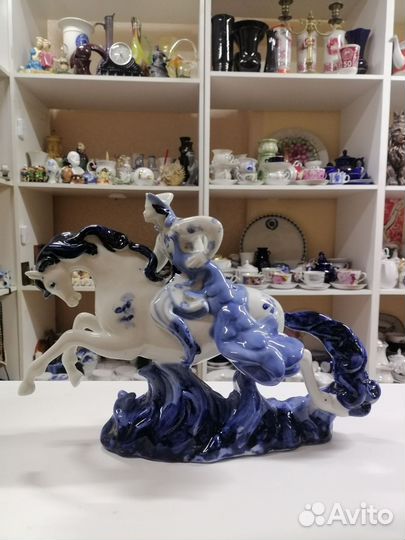 Статуэтка фарфоровая «Иван-царевич и Жар-птица»