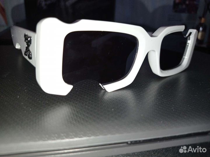 Солнцезащитные очки off white